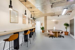 Miete Büro in Avenida de bruselas 7. Gran espacio de oficina en alquiler para 49 personas en madrid,