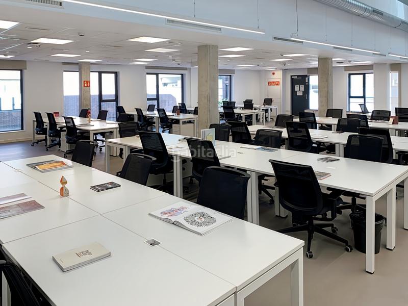 Foto 9f2969cb-1e8a-4a7d-9c5c-44dadb4ff40e. Rent office space in passatge de mas de roda 6 in Barcelona