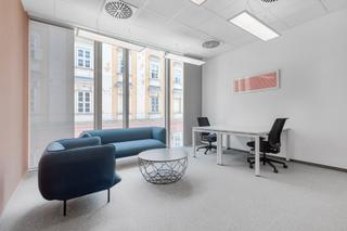 Miete Büro in Passeig de joan de borbó 99. Acceso diario 24 horas a una oficina de diseño para 1 persona en