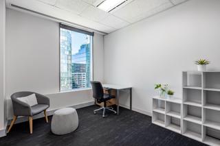 Lloguer Oficina a Avinguda del primat reig 129. Acceso con todo incluido a oficinas en valencia, primado reig 12