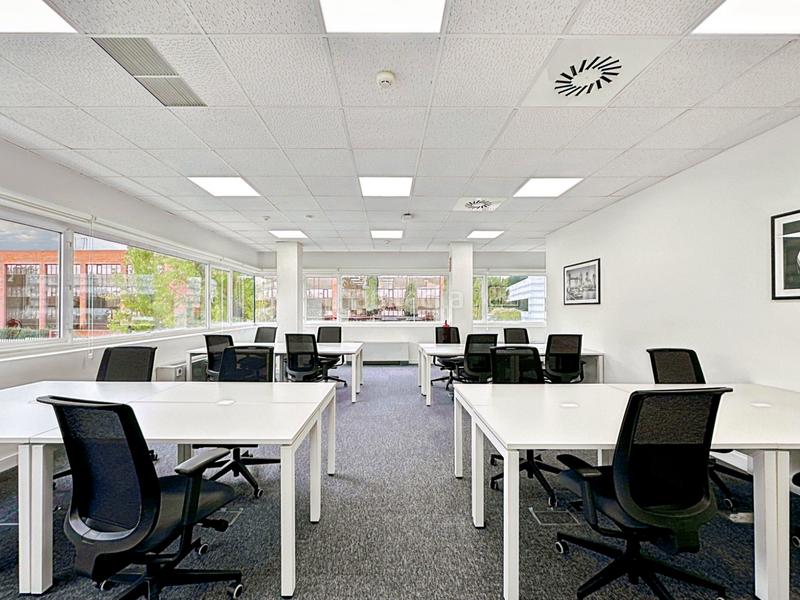 Foto a95b0f11-6513-41d2-9b35-1523cf231e81. Miete büro in ronda de poniente 2 in Estación-Centro Tres Cantos