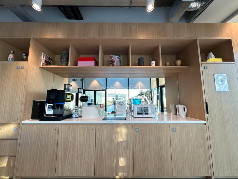 Foto cad7ac85-c1de-47d2-b8d4-17cd220e33ab. Lloguer oficina a avenida de manoteras 12 a Virgen del Cortijo-Manoteras Madrid