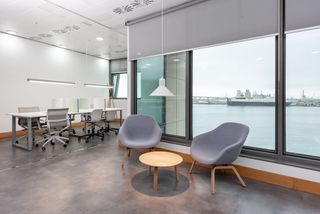 Rent Office space in Muelle de barcelona s/n. Suscripciones de coworking flexibles en regus world trade center