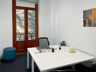 Location Bureau à Calle las barcas 2. Oficina privada en alquiler  regus plaza del ayuntamiento en cit