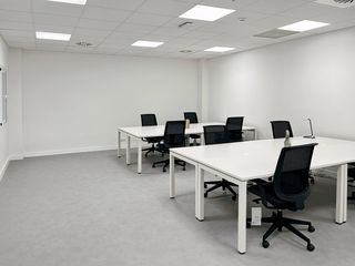 Lloguer Oficina a Calle las barcas 2. Oficina privada en alquiler  regus plaza del ayuntamiento en cit