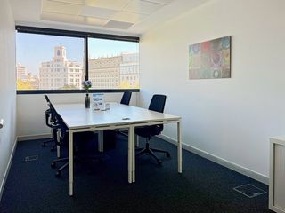 Alquiler Oficina en Plaza catalonia 1. Oficina privada en alquiler para 4 personas en regus plaza catal