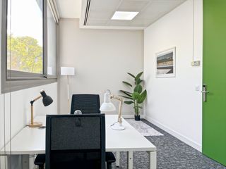 Miete Büro in Carrer d'osona 2. Oficina privada en alquiler  hq barcelona, mas blau en city