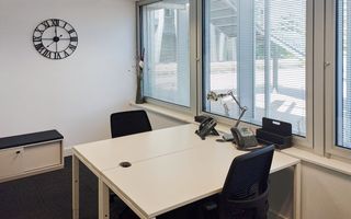 Location Bureau à Paseo de la castellana 93. Oficina privada en alquiler para 2 personas en hq castellana