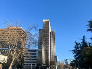 Affitto Ufficio in Paseo de castellana 141. Oficina privada en alquiler para 1 persona en regus cuzco