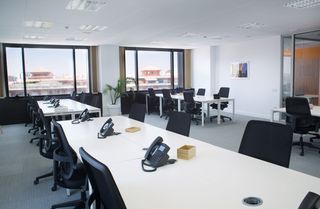 Rent Office space in Avenida de aragón 30. Oficina privada en alquiler para 5 personas en regus valencia eu