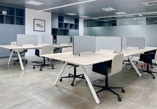 Rent Office space in C/ alfonso i 17. Coworking en alquiler  regus zaragoza, alfonso i en city