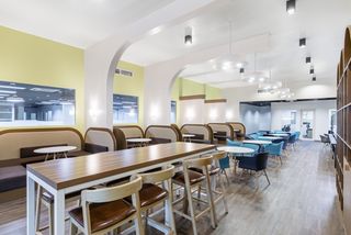 Miete Büro in Calle juan de herrera 18. Suscripciones de coworking flexibles en regus santander, juan de