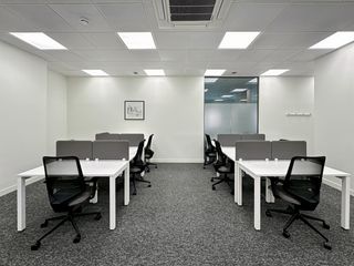 Lloguer Oficina a Calle isabel colbrand 6. Espacios de coworking en regus madrid, lastablas