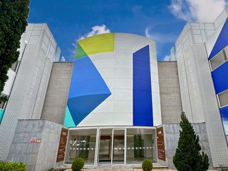 Rent Office space in Ronda de poniente 2. Oficina privada en alquiler para 1 persona en regus madrid, tres