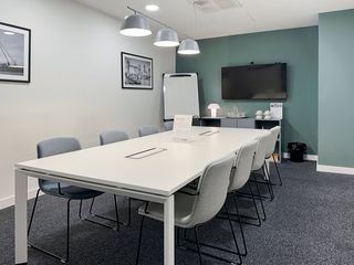 Miete Büro in Ronda de poniente 2. Oficina privada en alquiler  regus madrid, tres cantos en city