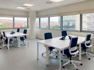 Affitto Ufficio in Calle marie curie 9. Oficina privada en alquiler para 5 personas en regus madrid, riv