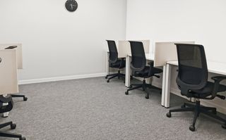 Miete Büro in Calle de gobelas 35. Coworking en alquiler  hq madrid, hq la florida en city