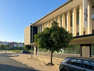 Lloguer Oficina a Calle al mutamid 6. Oficina privada en alquiler para 1 persona en regus sevilla, cam
