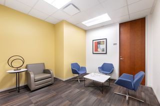 Miete Büro in Calle enrique mariñas 32. Suscripciones de coworking flexibles en regus coruña, neurall