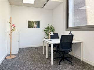 Location Bureau à Calle enrique mariñas 32. Uso de oficina privada bajo demanda en regus coruña, neurall cit