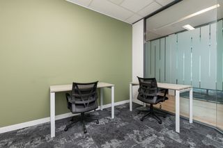 Rent Office space  Calle enrique mariñas 32. Oficina privada en alquiler para 3 personas en regus coruña, neu