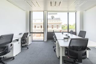 Miete Büro in Street alfonso xii 62. Oficina privada en alquiler para 4 personas en spaces madrid, sp