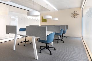 Miete Büro in Marqués de san esteban 2. Únete a un ambiente de coworking colaborativo en spaces gijon, s