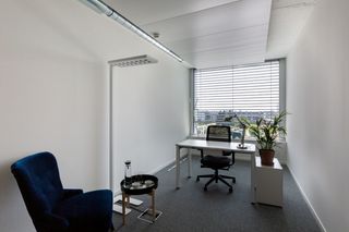 Affitto Ufficio in Marqués de san esteban 2. Oficina privada en alquiler para 2 personas en spaces gijon, spa