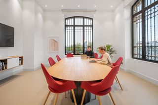 Rent Office space in Marqués de san esteban 2. Oficina privada en alquiler para 5 personas en spaces gijon, spa
