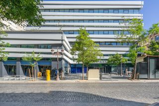 Location Bureau à Plaza de villasís 2. Oficina privada en alquiler para 1 persona en spaces seville, sp