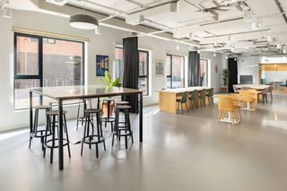 Affitto Ufficio in Passatge mas de roda 6. Únete a una comunidad empresarial próspera en spaces barcelona,