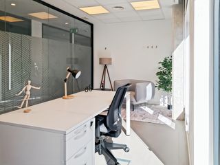 Miete Büro in Passatge mas de roda 6. Oficina privada en alquiler para 2 personas en spaces barcelona,