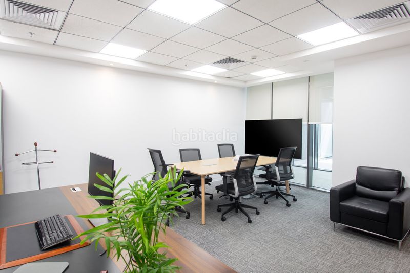 Foto 94b765a6-a6d0-4e1e-be7e-42fad068e42f. Location bureau dans plaça de la pau 3 dans Almeda - El Corte Inglés Cornellà de Llobregat