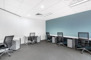 Miete Büro in Juan sebastián elcano 24. Alquila un gran espacio de oficina para 50 personas en regus mal