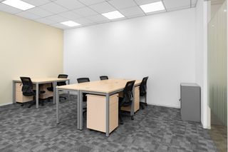 Miete Büro in Calle enrique mariñas 32. Alquila un gran espacio de oficina para 50 personas en regus cor
