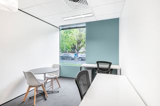 Miete Büro in Serrano galvache 26. Oficina privada en alquiler para 3 personas en regus regus one á