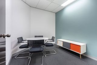 Miete Büro in Serrano galvache 26. Oficina privada en alquiler para 4 personas en regus regus one á