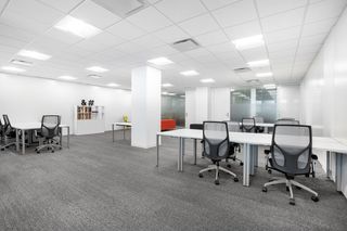Lloguer Oficina a Avenida diagonal 575. Oficina privada en alquiler para 3 personas en spaces spaces dia