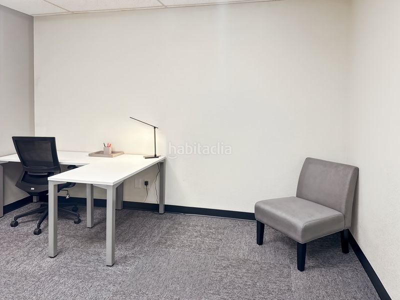 Foto d7b55121-d9cf-45fc-9e94-36afada7993b. Rent office space in carrer la riera in Centre Mataró
