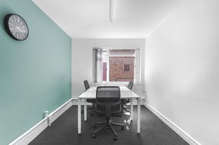 Location Bureau à Travesía de la calle coruña, 4 4. Oficina privada en alquiler para 2 personas en hq vigo, vigo bus