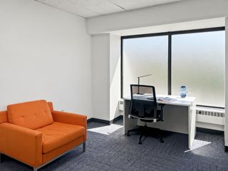 Miete Büro in Ctra. palma del río km 3.3. Uso de oficina privada bajo demanda en regus cordoba, parque joy
