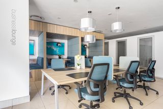 Miete Büro in Ctra. palma del río km 3.3. Coworking en alquiler  regus cordoba, parque joyero en city