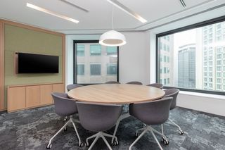 Lloguer Oficina a Plaza tomás de haro 5. Oficina privada en alquiler para 4 personas en regus almeria, ve