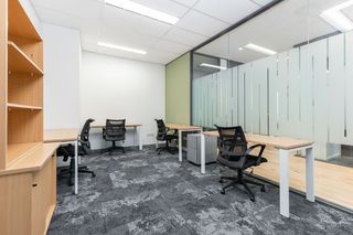 Rent Office space in Plaza tomás de haro 5. Oficina privada en alquiler  regus almeria, vera en city