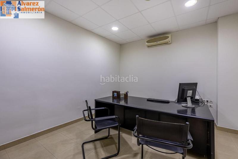 Foto 2967d9aa-5d37-4ae9-8b8b-34ebd70178b5. Ufficio in Plaza de Toros Granada