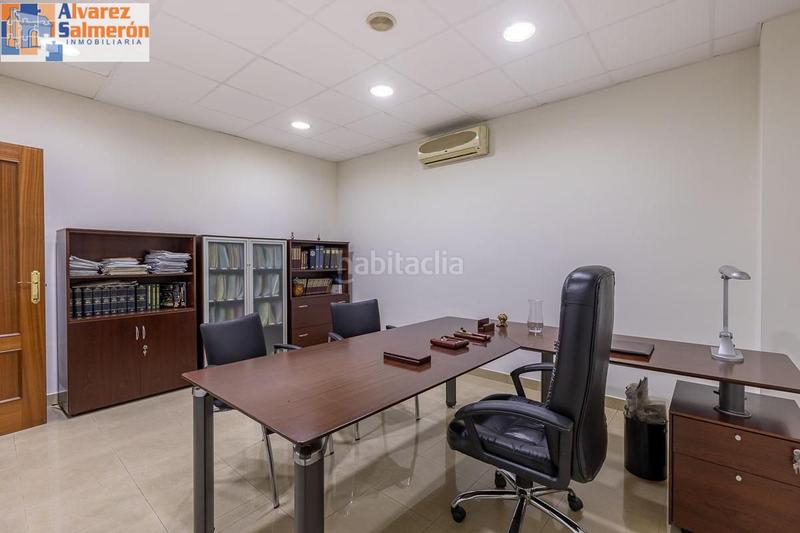 Foto ef956fcf-5f3e-4865-9484-049237d3fac4. Ufficio in Plaza de Toros Granada