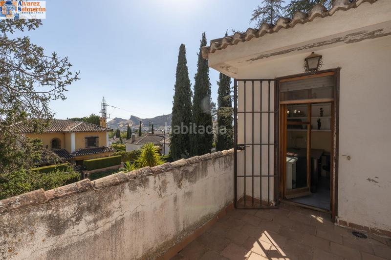 Foto cd916fe0-fa14-4210-b6bc-ad0049fd2f22. Chalet magnifico chalet con amplios jardines y piscina en cortijo del aire! en Albolote