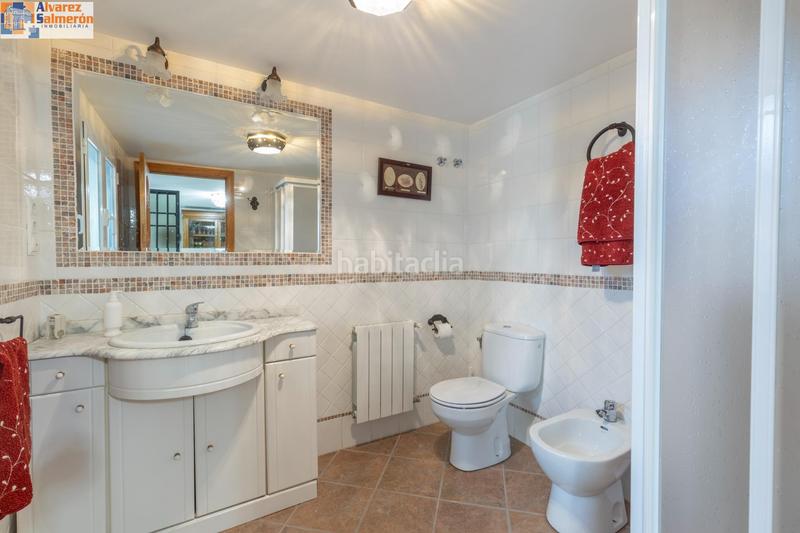 Foto f255e6bc-d5a5-4814-a905-43c481344bb6. Chalet magnifico chalet con amplios jardines y piscina en cortijo del aire! en Albolote