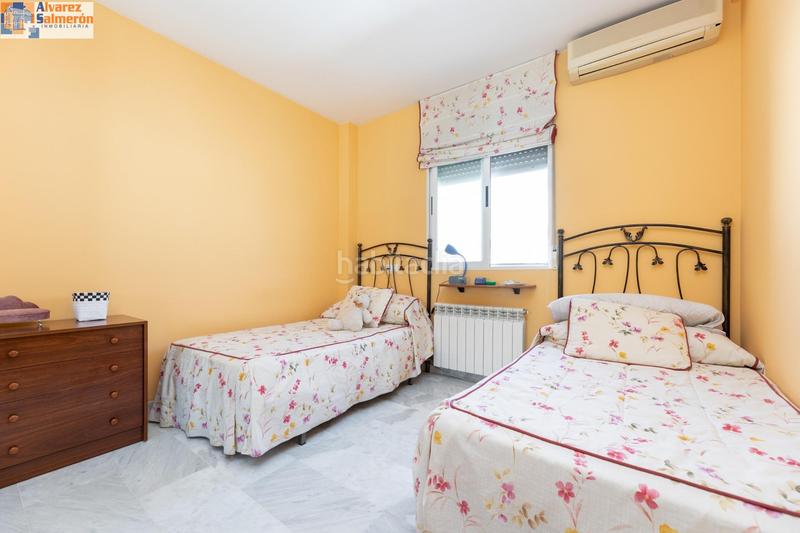 Foto 26582e69-bda2-4e9a-adc4-e7fa94677a16. Semi detached house with heating parking in San Miguel Armilla