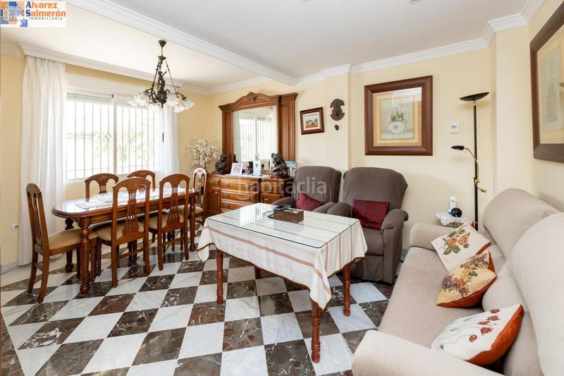 Foto 3a6ea2b6-287a-4f91-8ac3-f57ea5b8f879. Semi detached house with heating parking in San Miguel Armilla